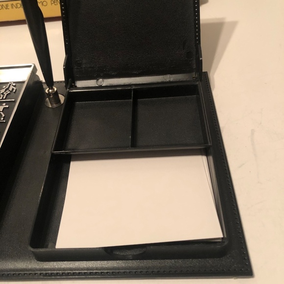 Vintage 1970s desk set with telephone index, pen holder and memo paper - Picture 5 of 8